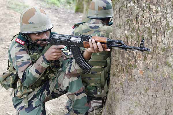 jaise ek fauji ko hathiyar chahiye hote hai, angreji bolna sikhne ke liye aapko vocabulary banani hoti hai 